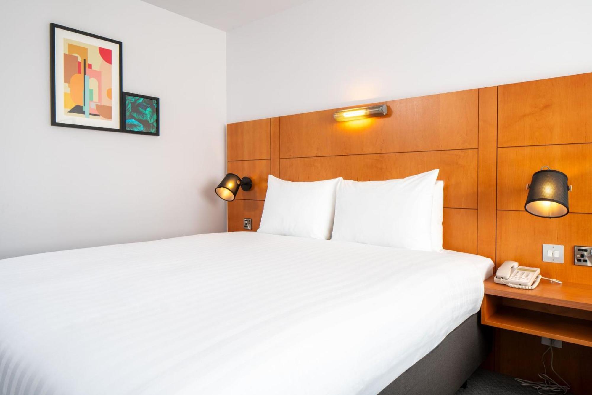 Holiday Inn Bristol Filton By Ihg Винтербоуне Экстерьер фото