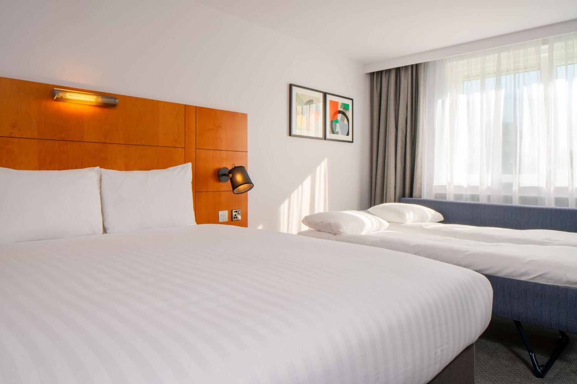 Holiday Inn Bristol Filton By Ihg Винтербоуне Экстерьер фото