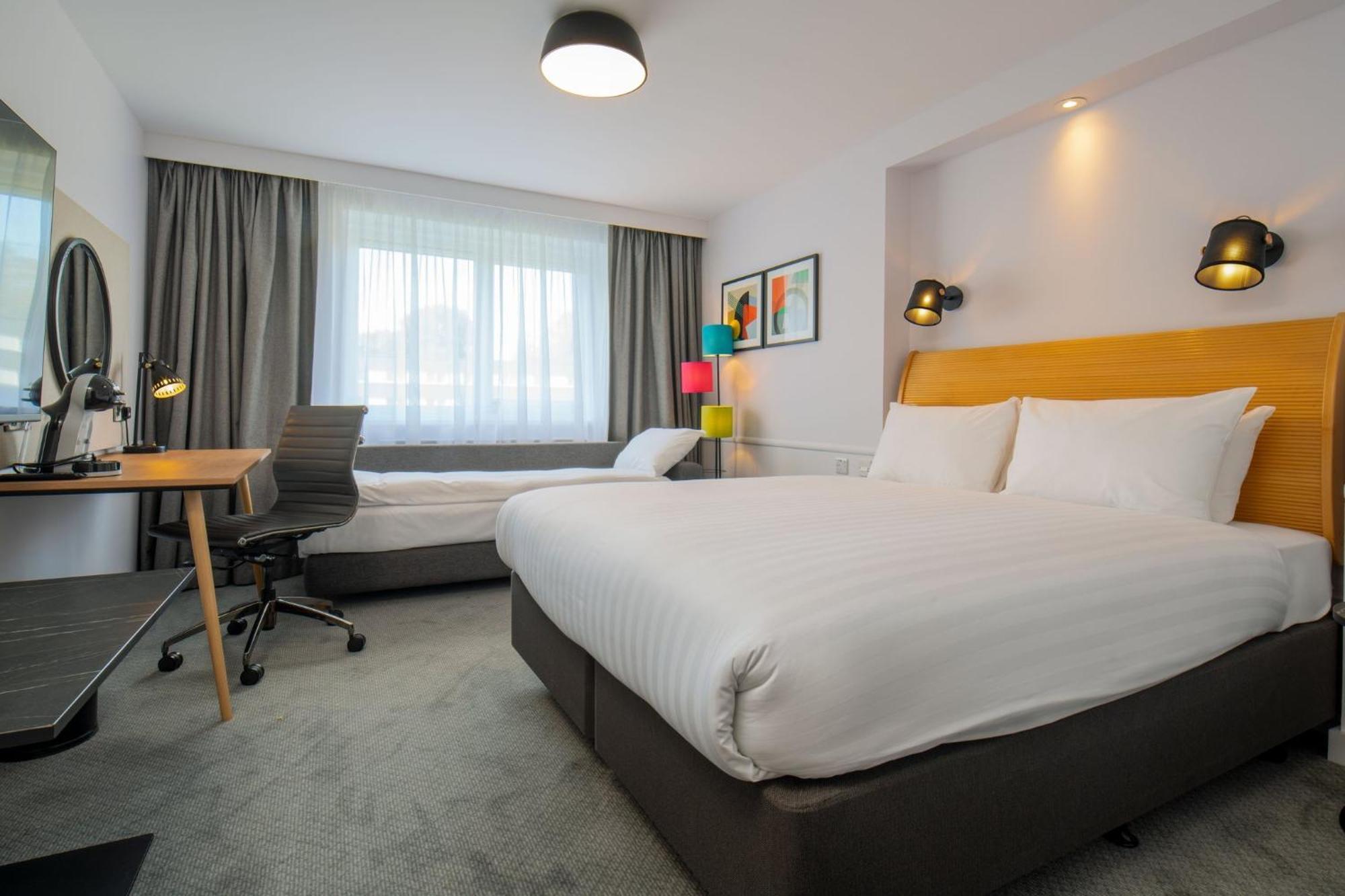 Holiday Inn Bristol Filton By Ihg Винтербоуне Экстерьер фото